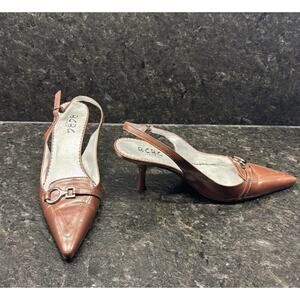 Y2K Heels BCBG Paris Leather Brown Pointed Toe Sling Back Kitten Heels Size 6